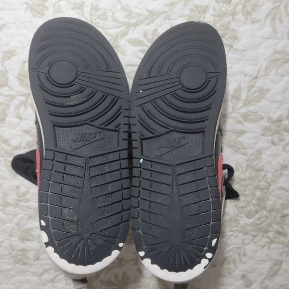 Nike Air Jordan 1 Mid Youth Size 3Y White Black Red Chile Shoes Kids 640734-075‎ - Picture 7 of 12